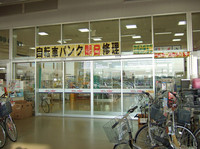 Medium_02　建物出入口